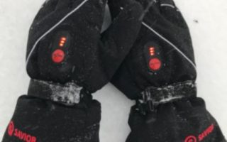 Savior heat gloves in snow