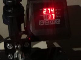 LCD screen of SURPOCS heat press shows time and temp