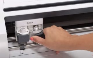 Changing the cricut blade