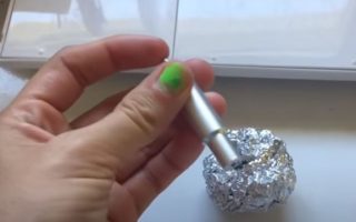 Sharpening cricut blade with the tin foil